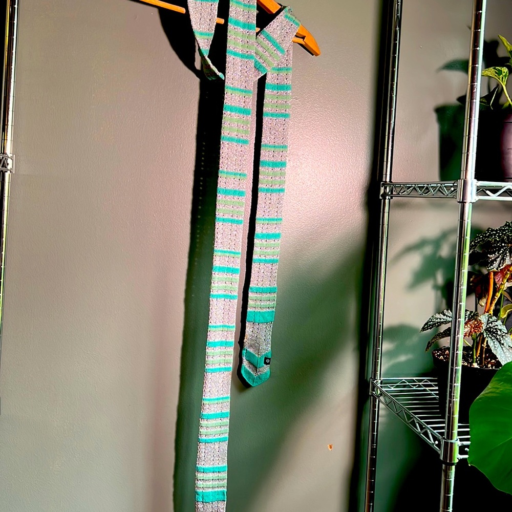 Gap pencil scarf.